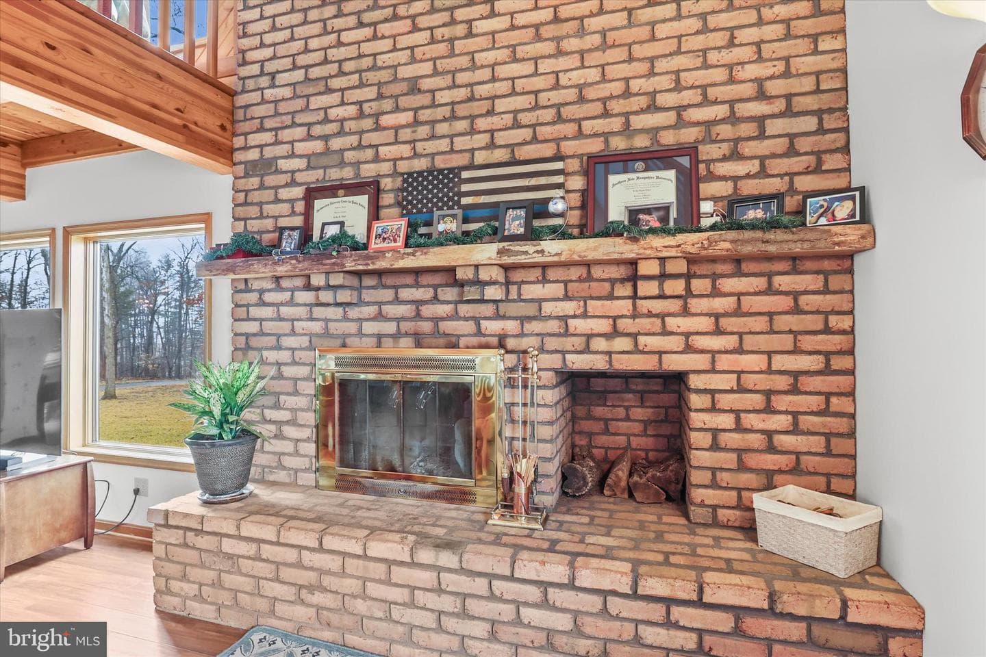 5285 Oxford Road photo 10