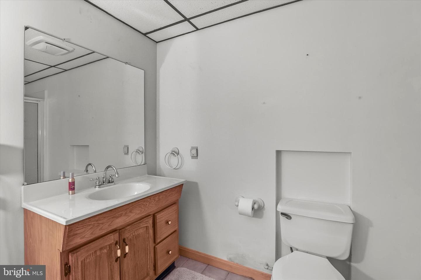 5285 Oxford Road photo 37