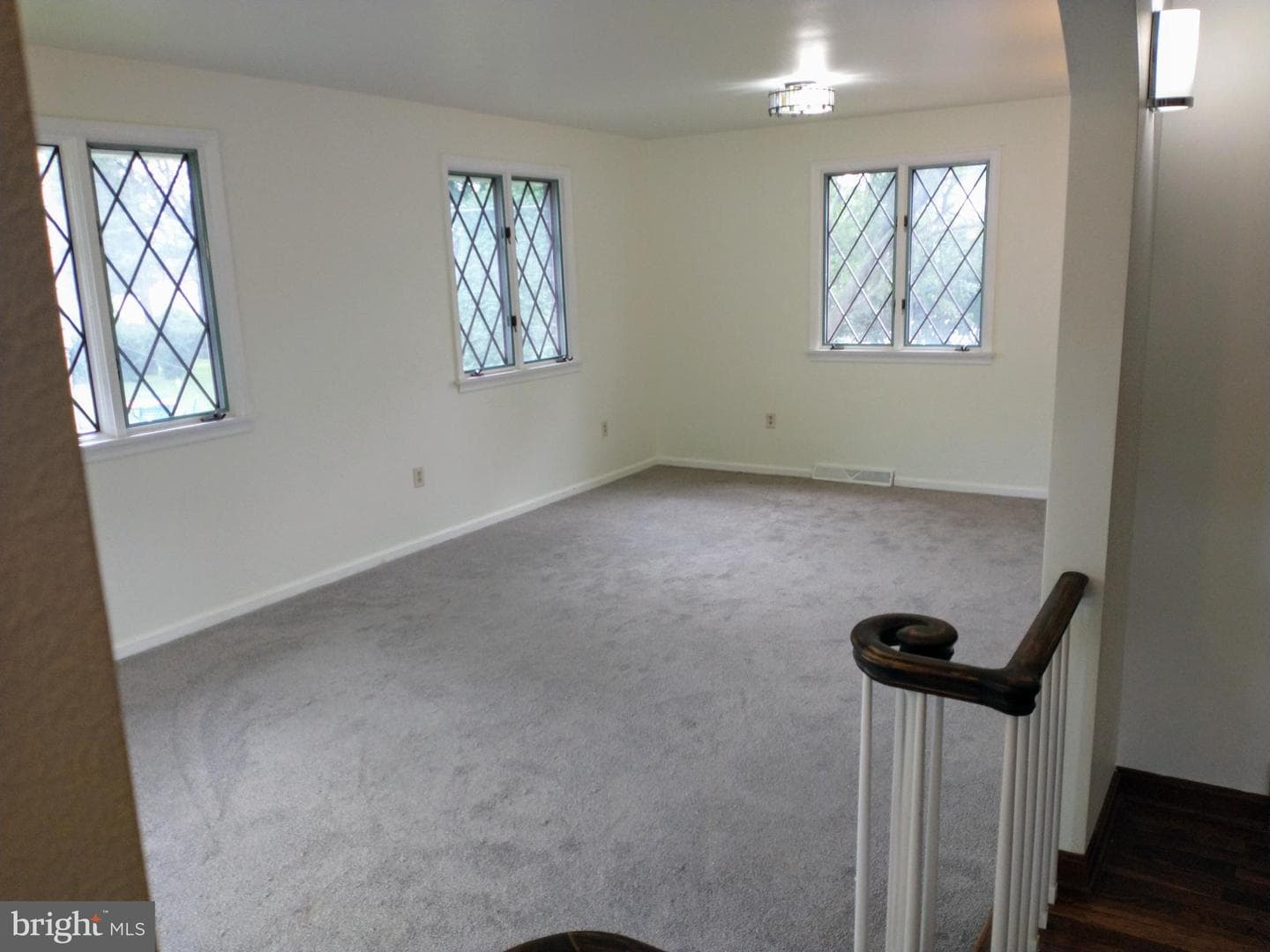 512 Mifflin Boulevard photo 17
