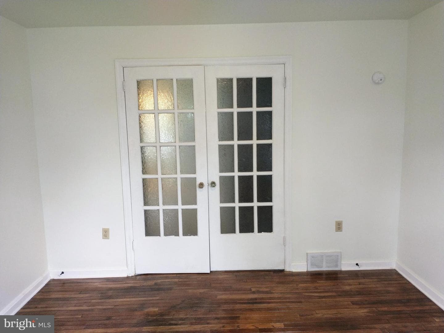 512 Mifflin Boulevard photo 25