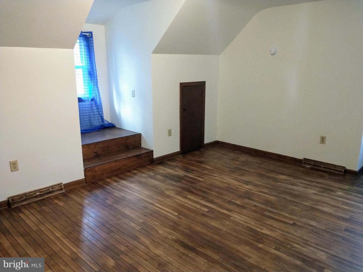 512 Mifflin Boulevard photo 28