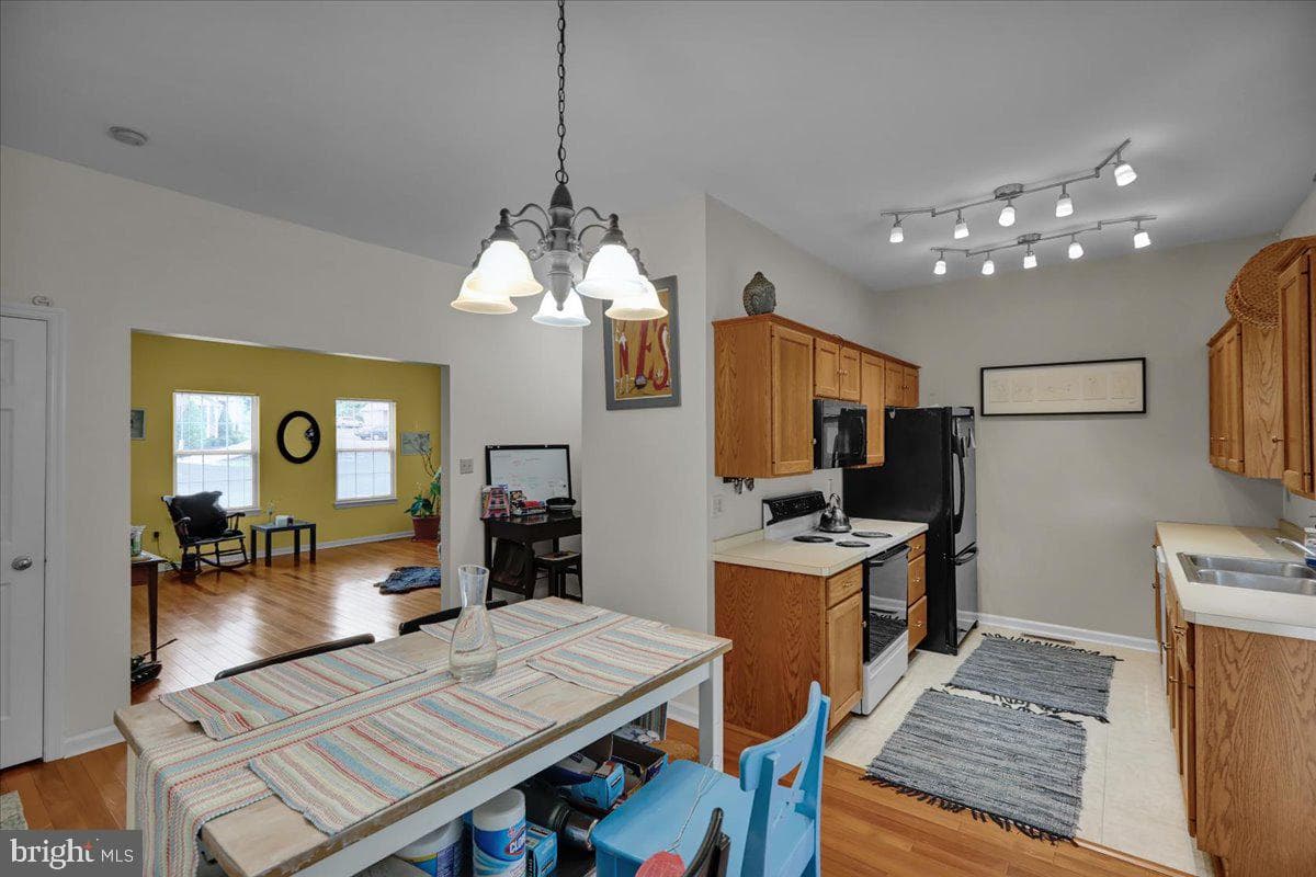 17 Charlemont Court photo 12