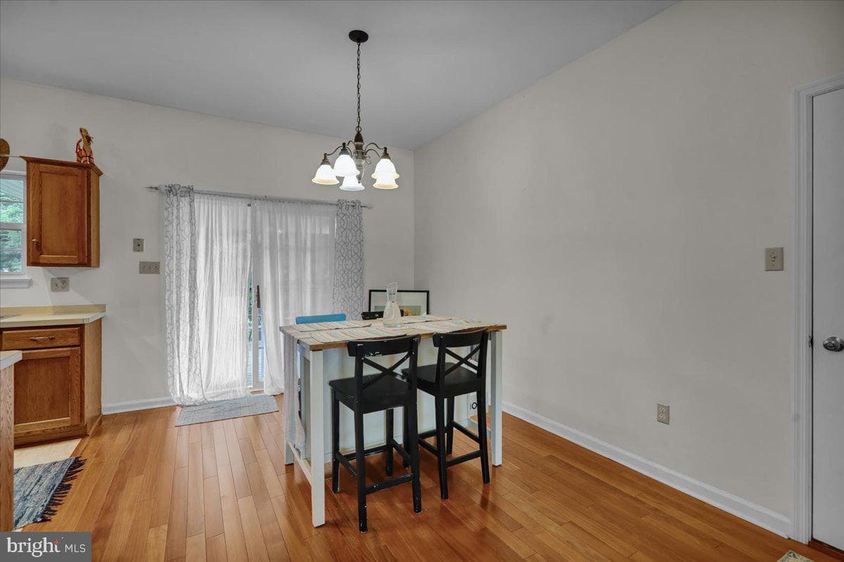 17 Charlemont Court photo 9