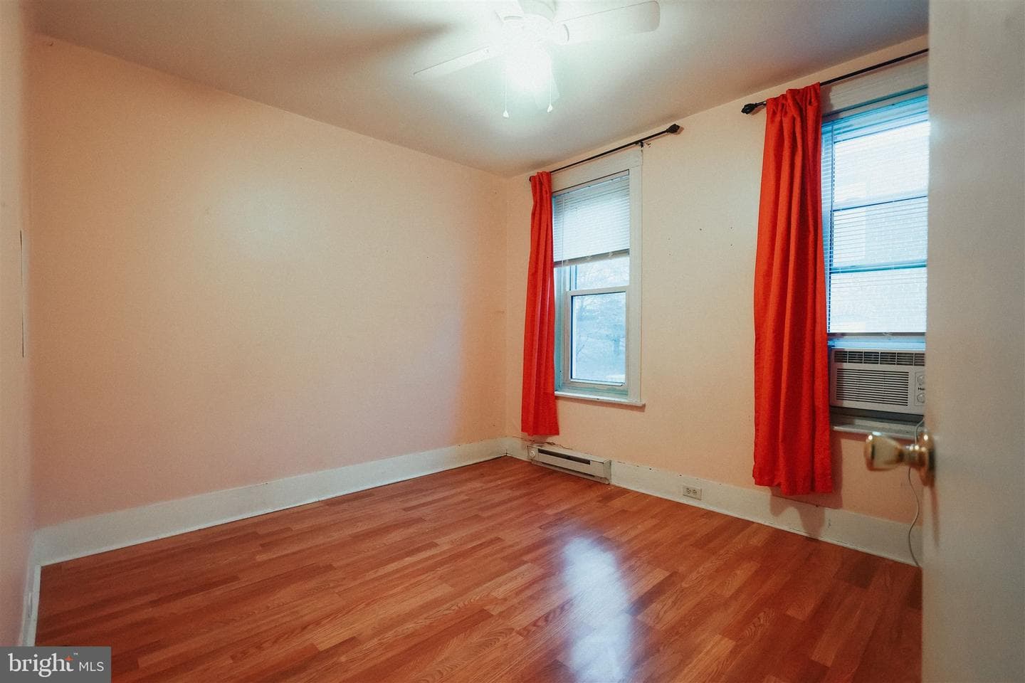 11 Seminary Avenue photo 11