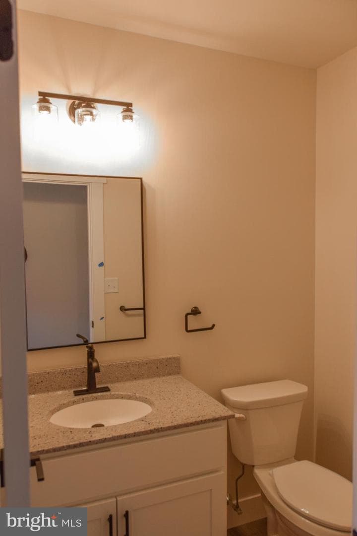 217 E Wilson Avenue photo 26