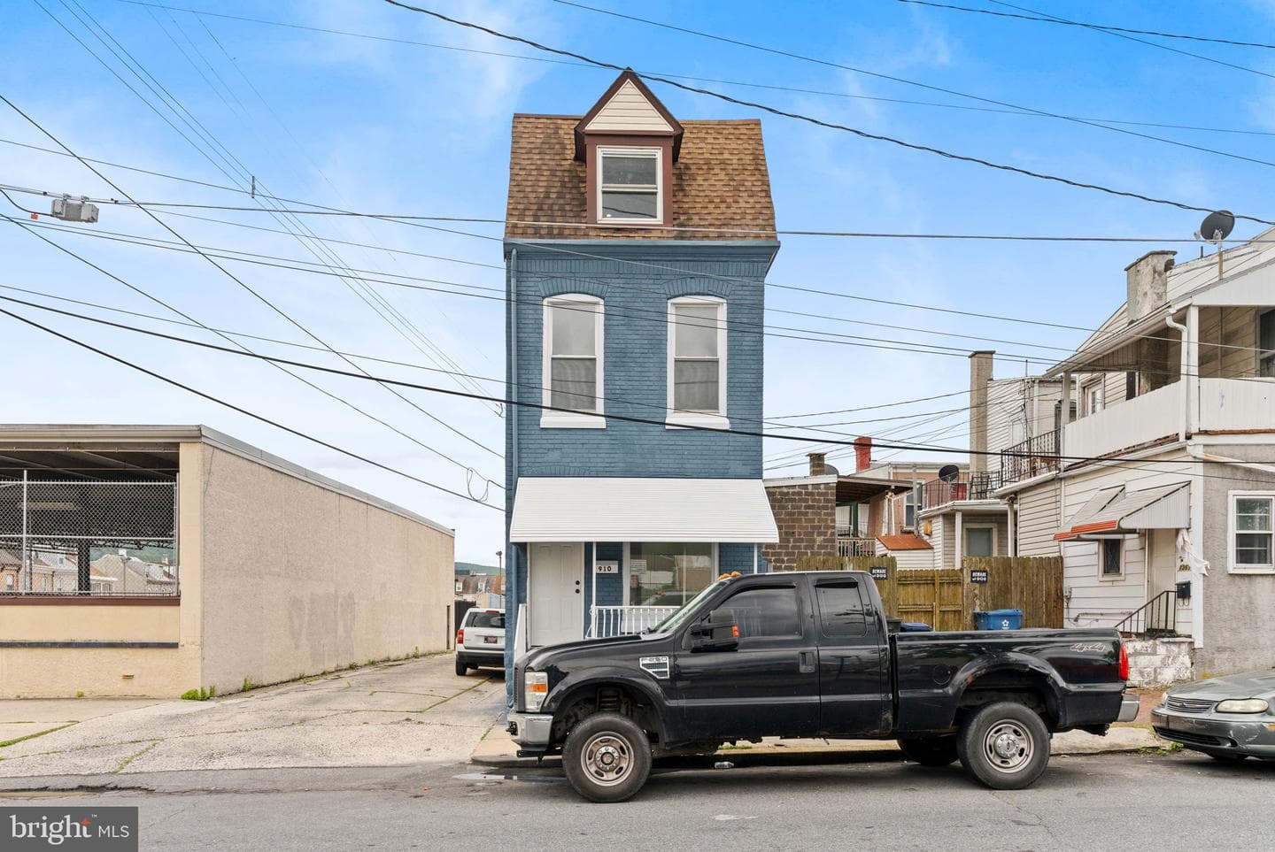 910 Pike Street