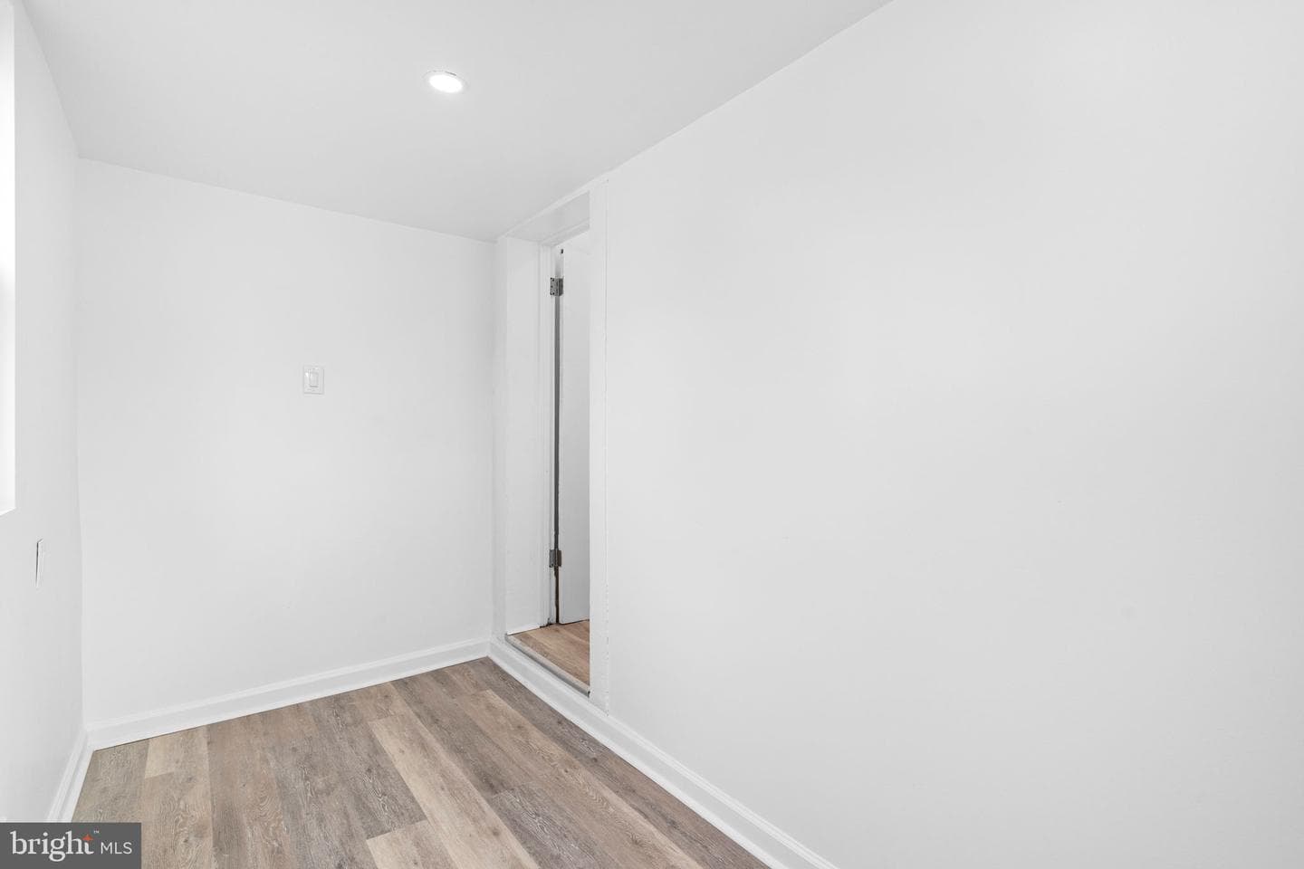 910 Pike Street photo 31