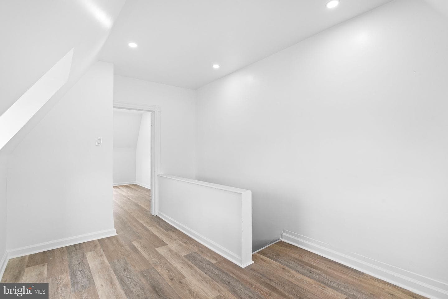 910 Pike Street photo 36