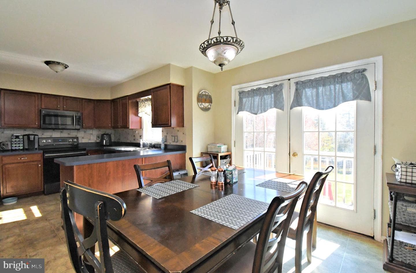 306 Kingston Drive photo 10