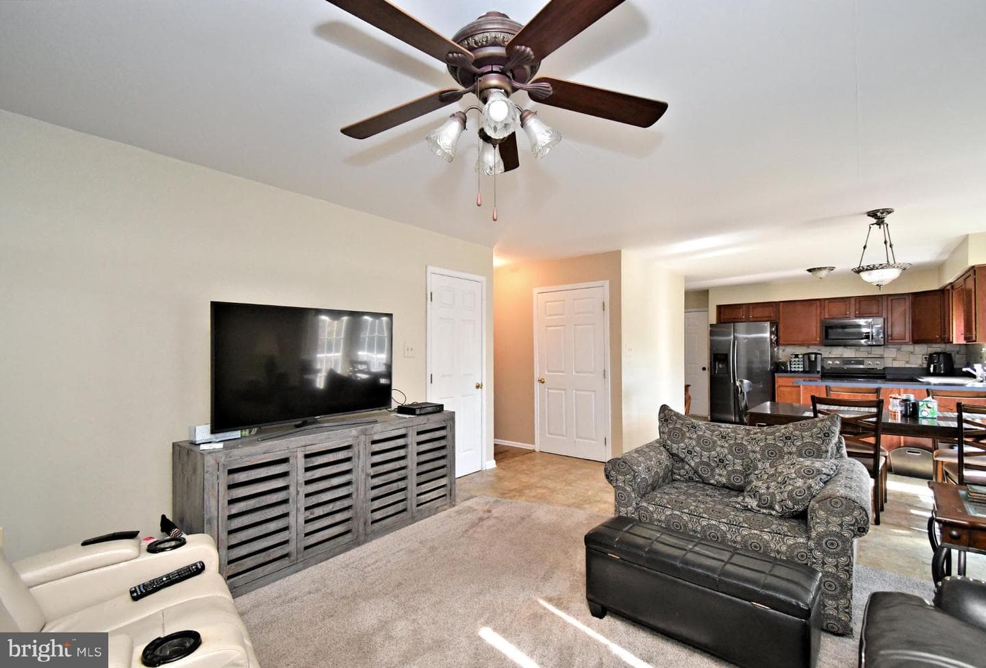 306 Kingston Drive photo 16