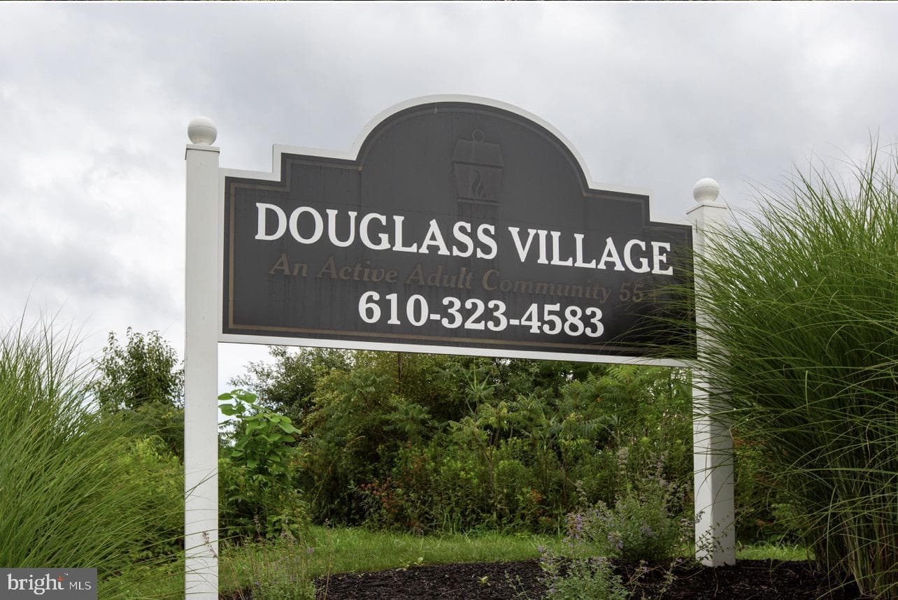 66 Random Road photo 41