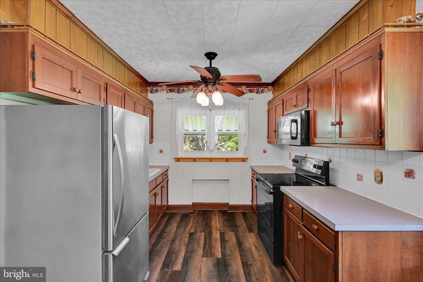 147 Walnut Street photo 10