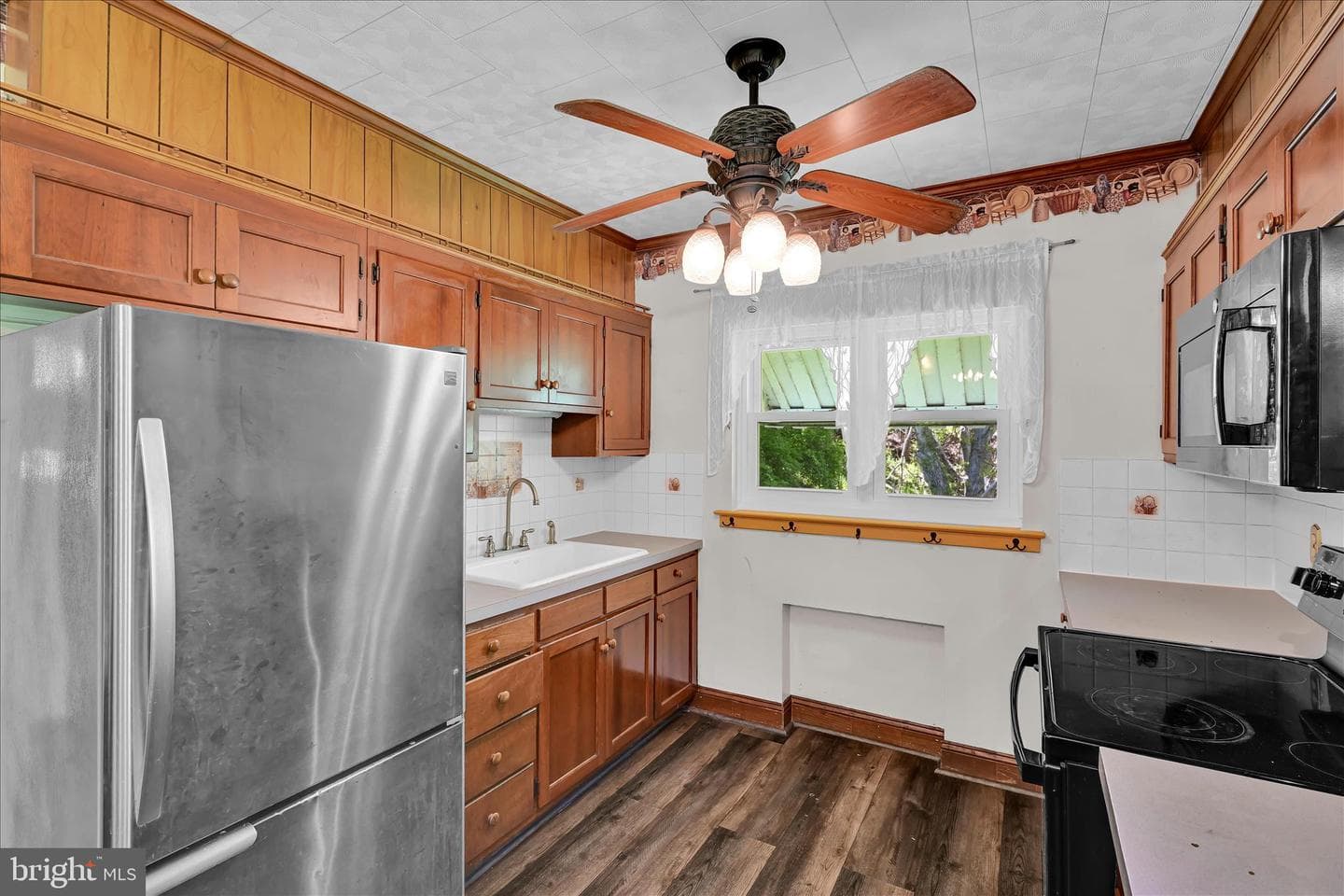 147 Walnut Street photo 11