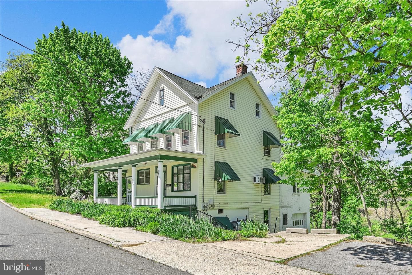147 Walnut Street photo 5