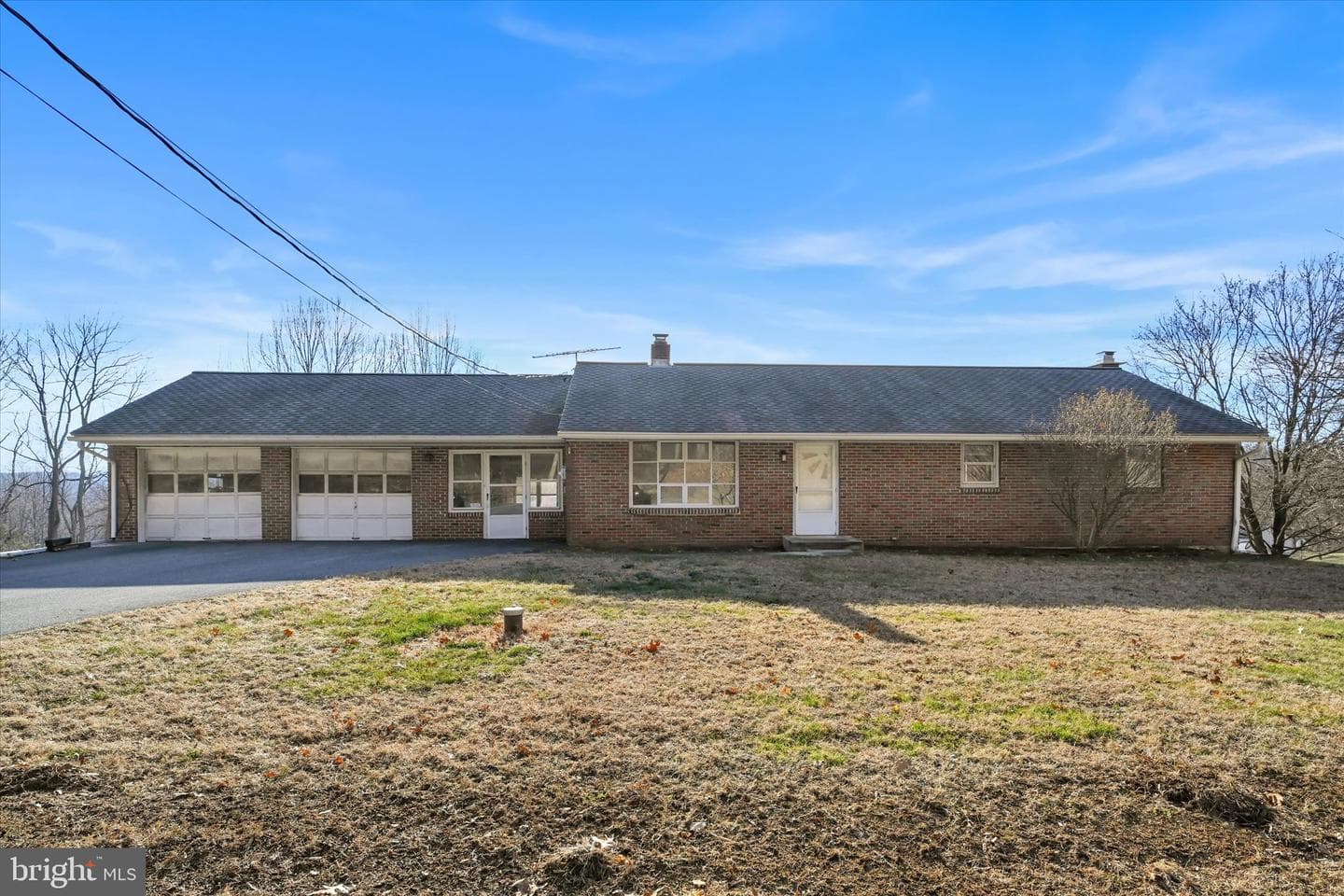 3137 E Galen Hall Road, Reinholds