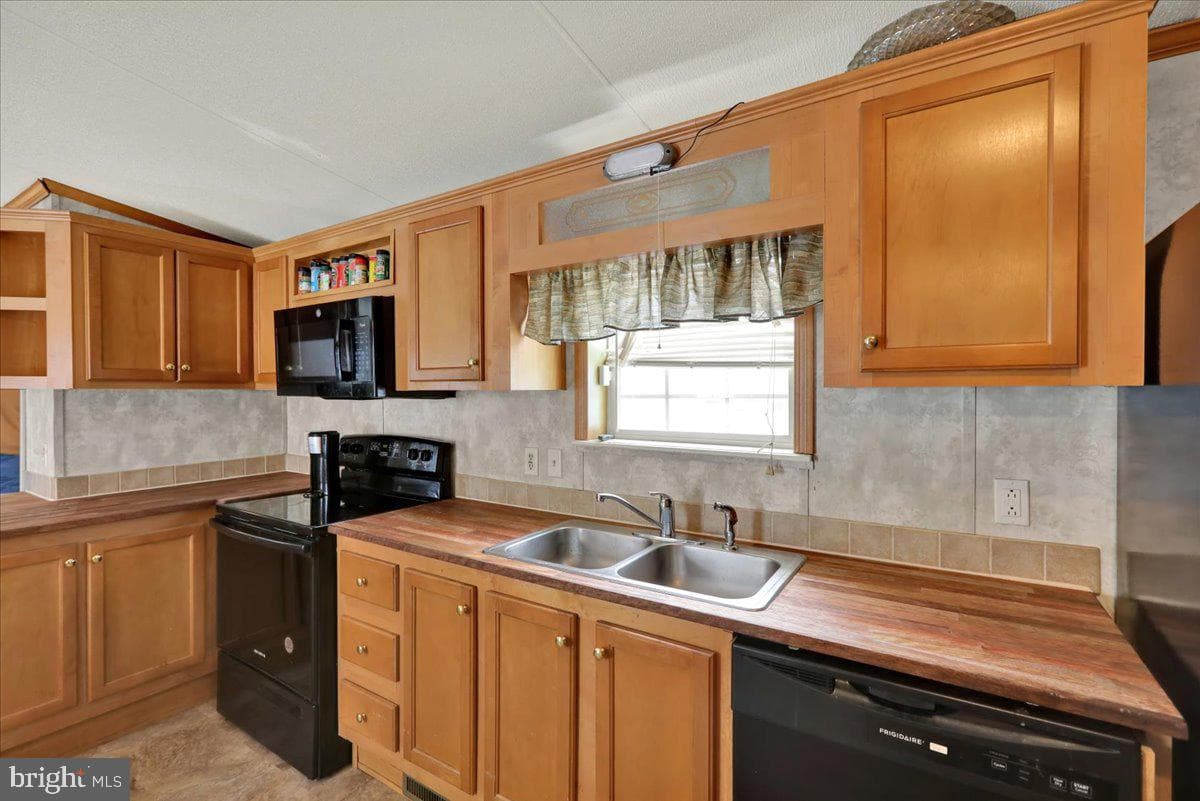 125 Tuckerton Road #916 photo 10