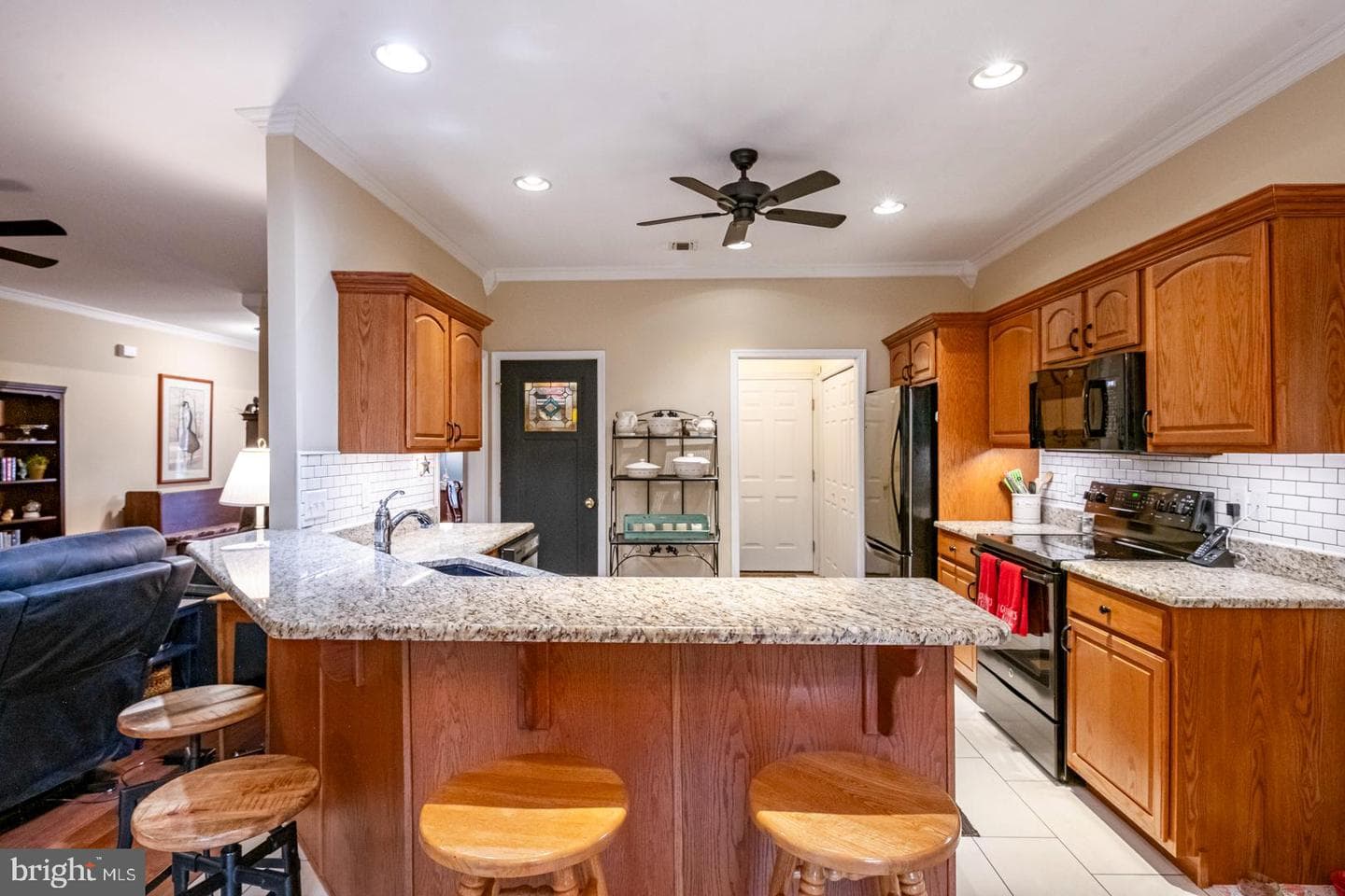 45 Thea Court photo 9