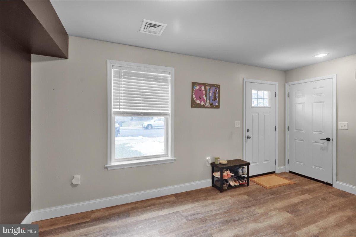422 Smokering Drive photo 5