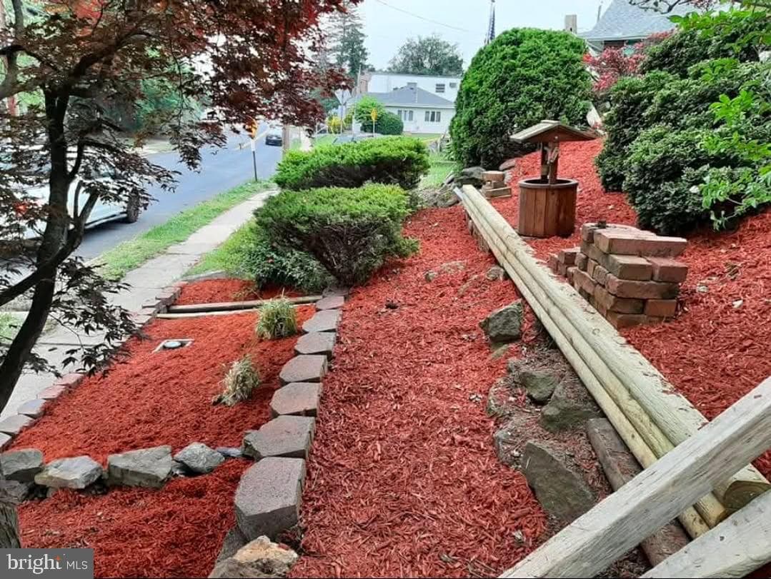 964 New Holland Road photo 2