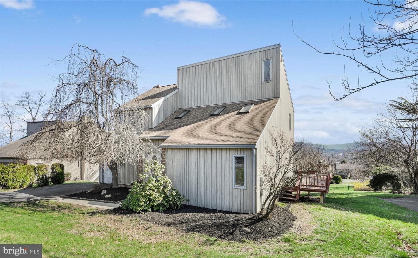 205 Pembroke Drive photo 31
