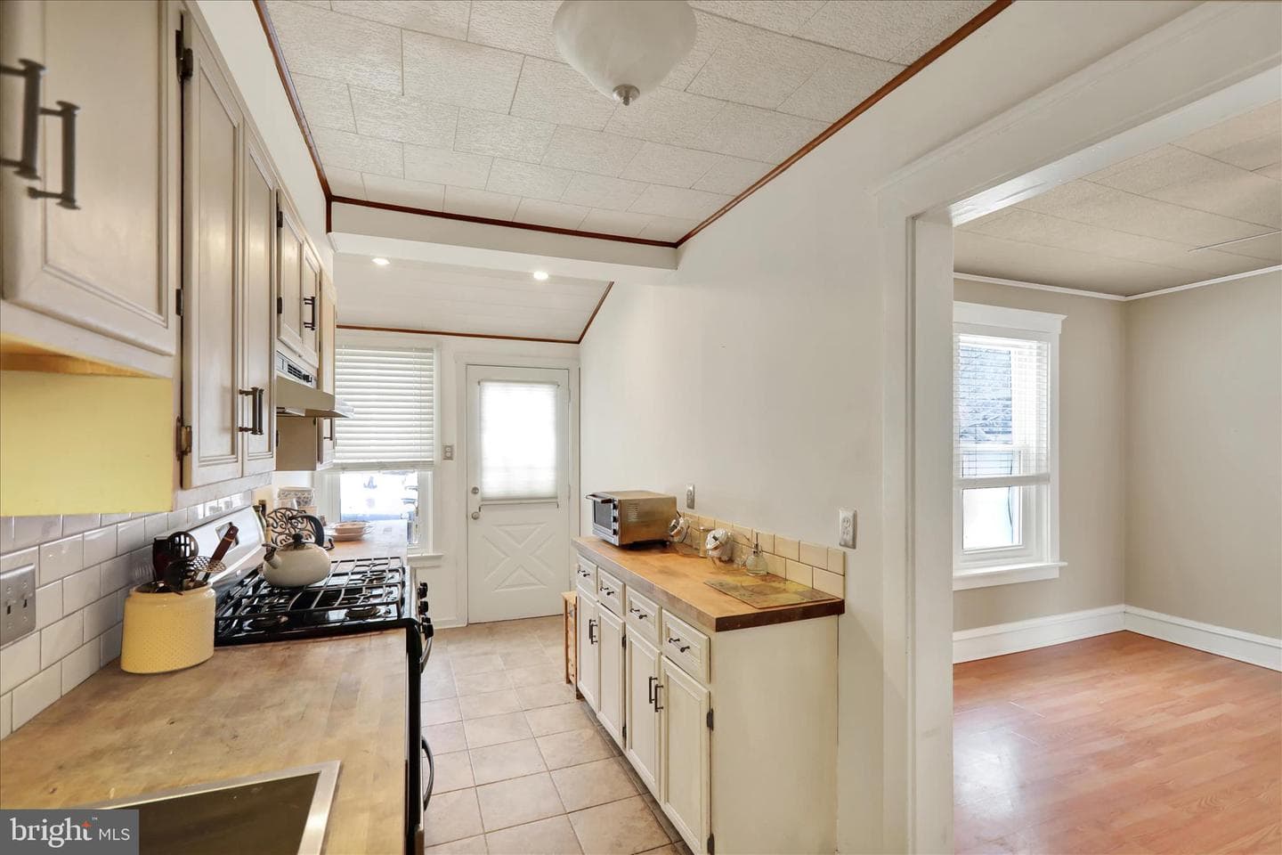 564 Marshall Avenue photo 11
