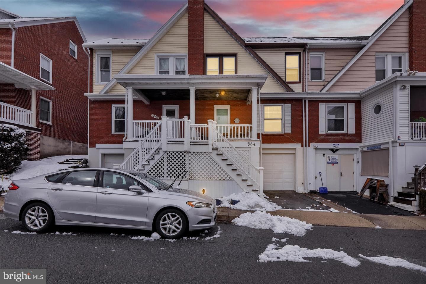 564 Marshall Avenue photo 3