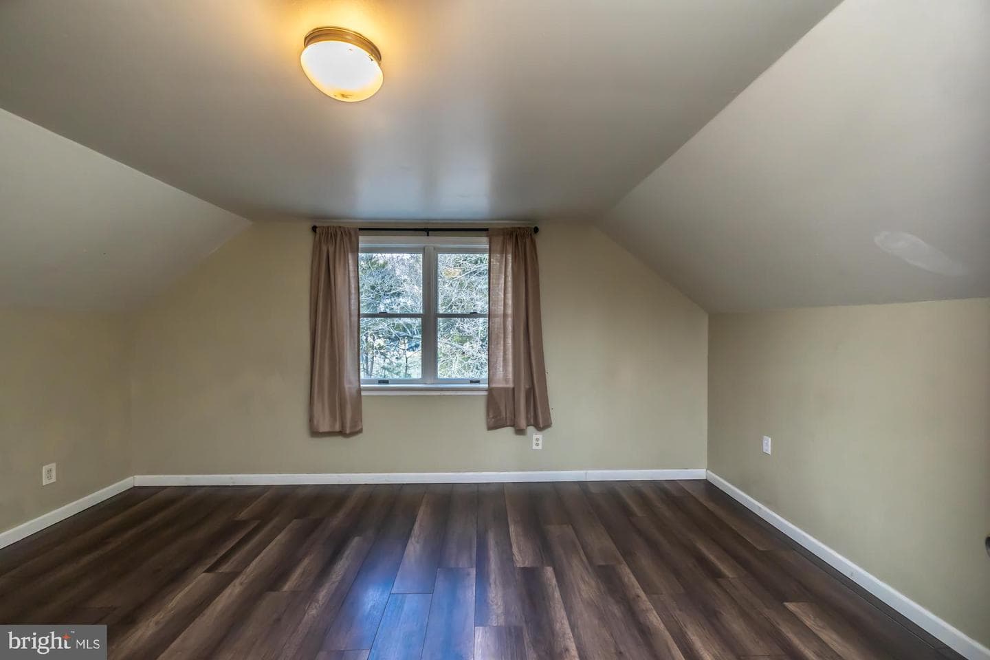 183 Worman Road photo 40