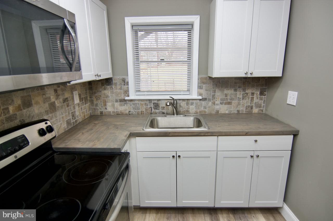1115 Muhlenberg Street photo 5
