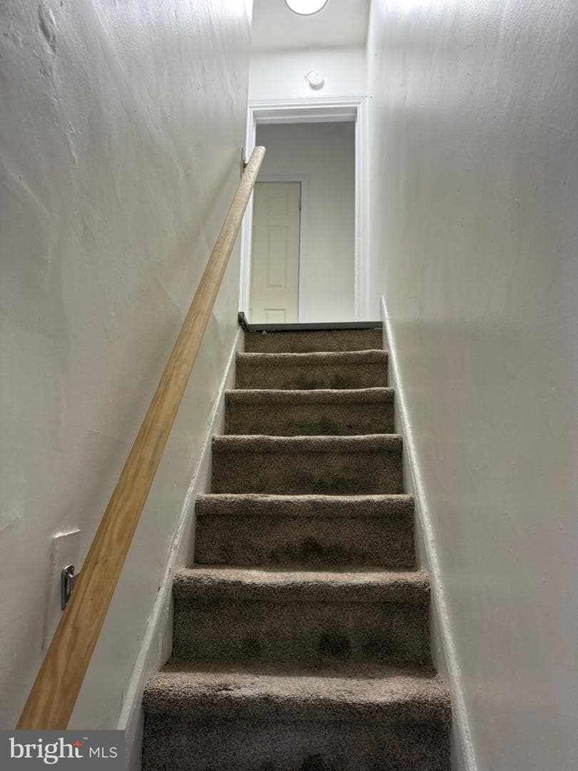 837 Locust Street photo 5