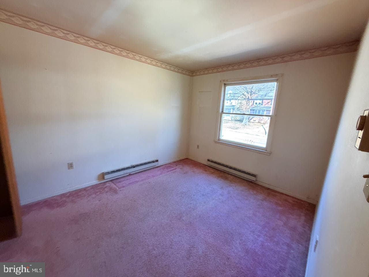 3804 Saint Lawrence Avenue photo 19