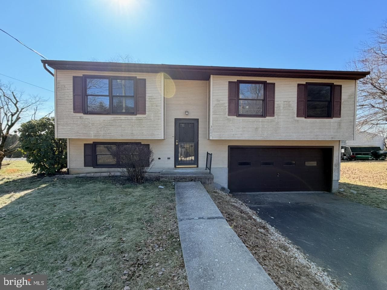 3804 Saint Lawrence Avenue photo 28