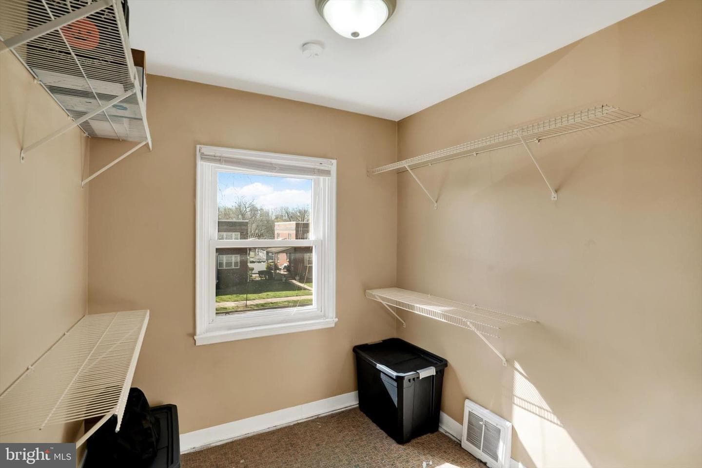 416 Sycamore Road photo 8