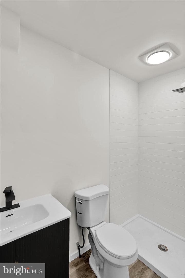 131 Elm Street photo 15