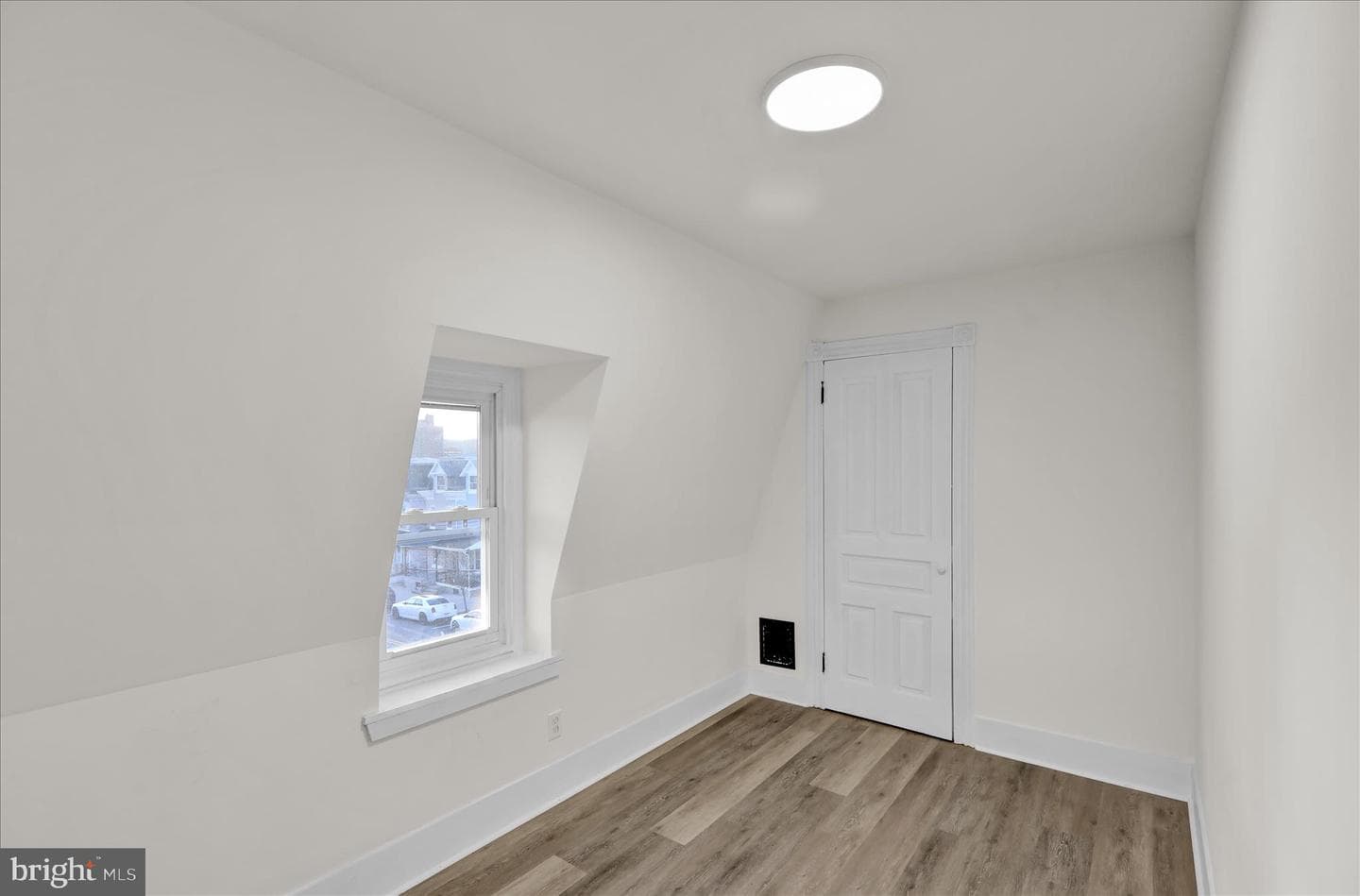 131 Elm Street photo 27