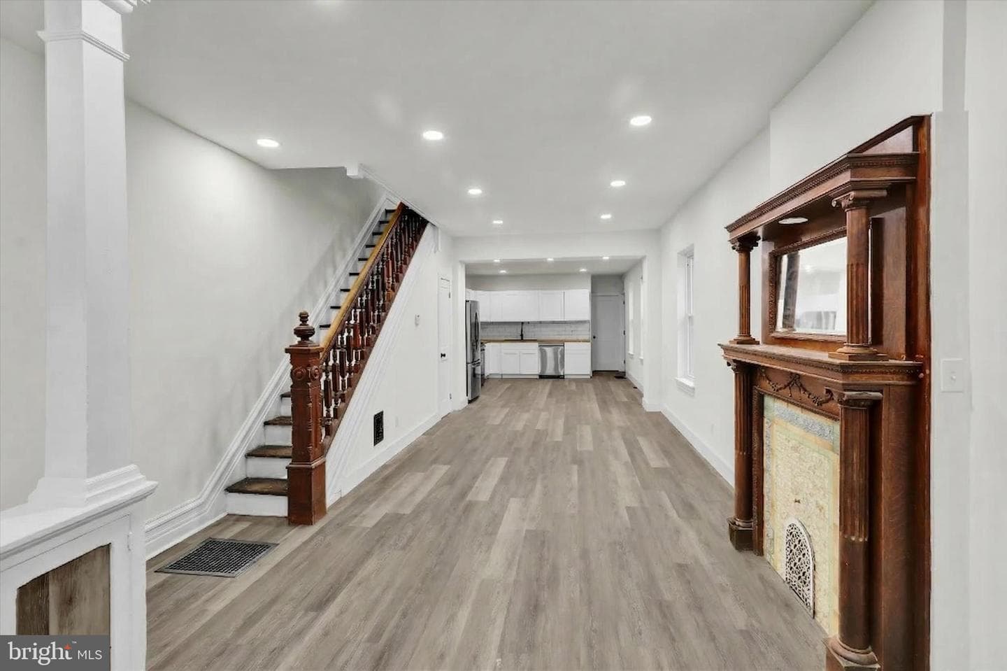 131 Elm Street photo 6