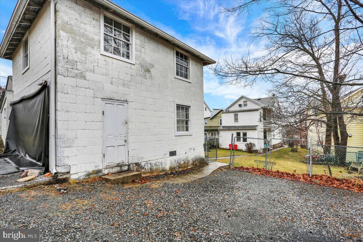 78 Chestnut Street photo 9