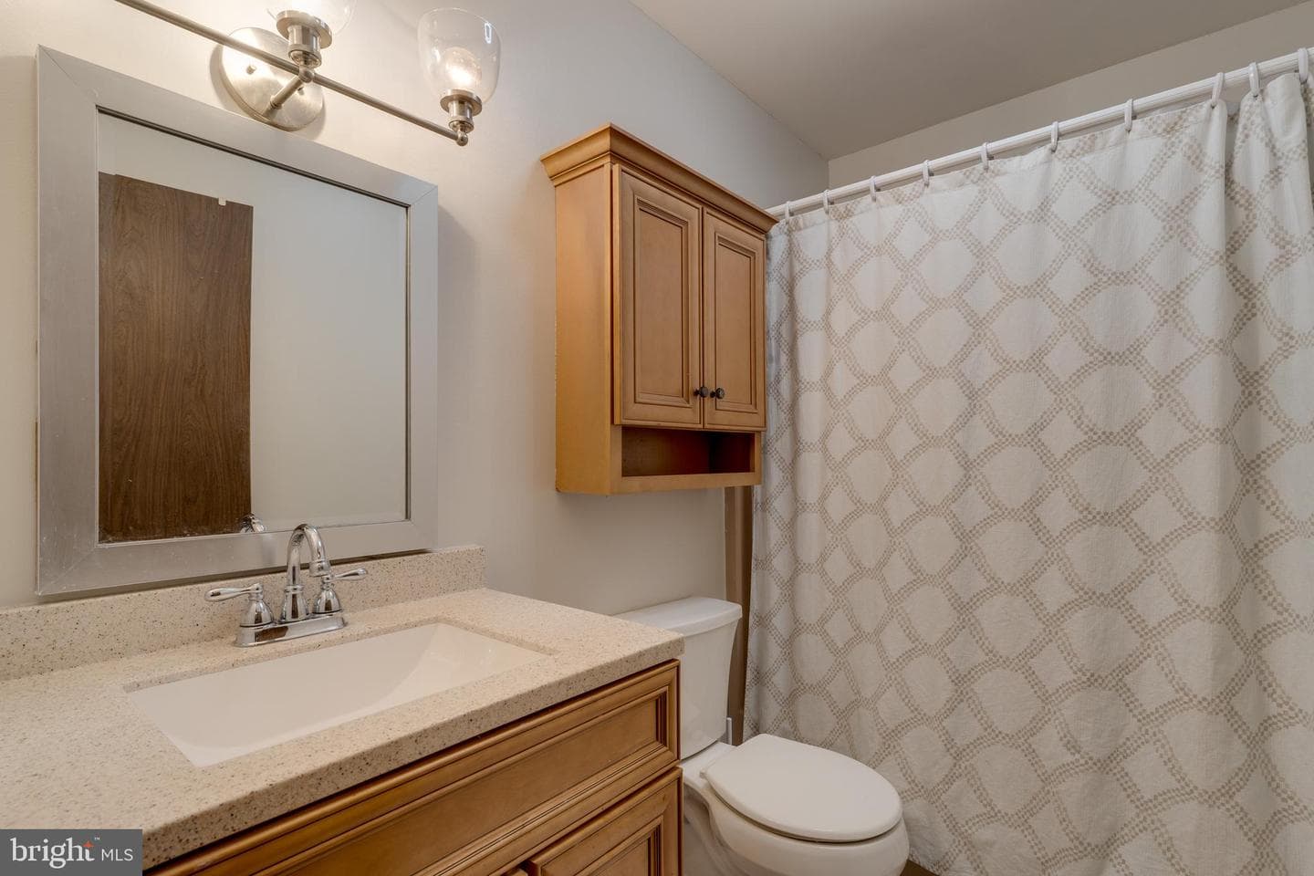 906 Berks Street photo 17