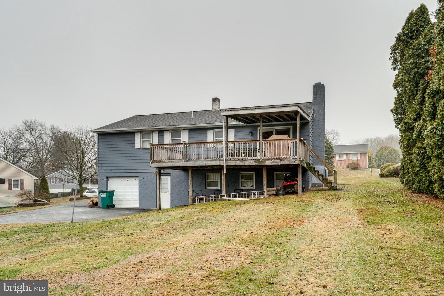 906 Berks Street photo 26