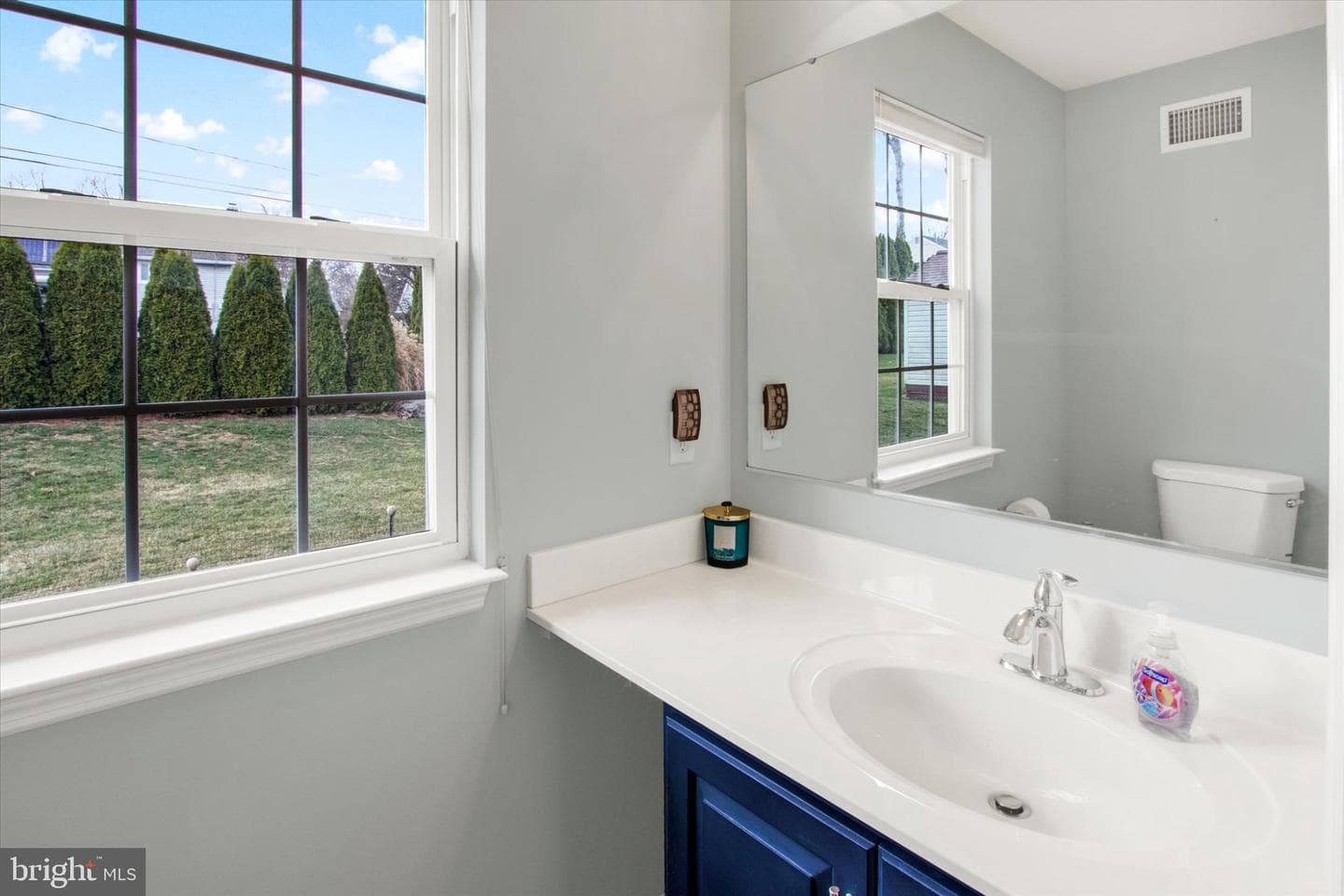 2514 Goddard Avenue photo 12