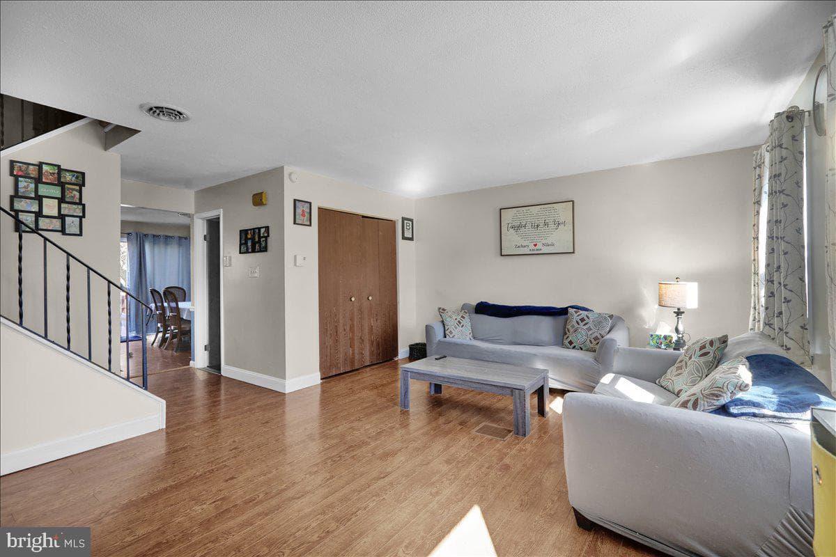 613 Leininger Avenue photo 4