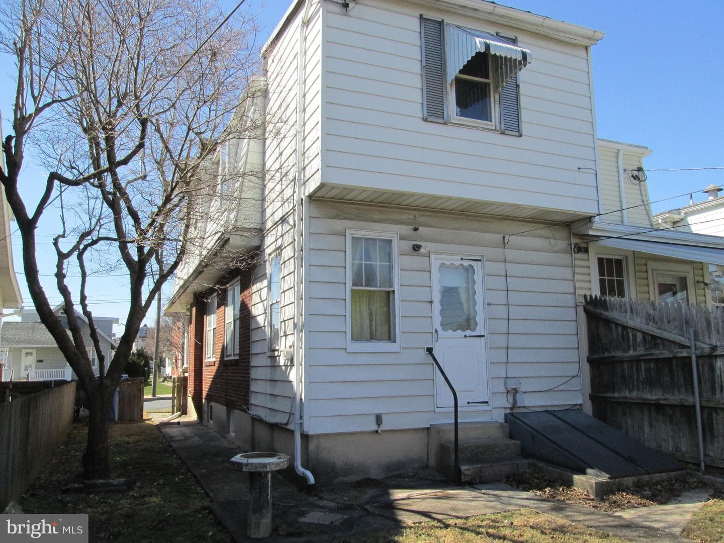 431 Raymond Street photo 49