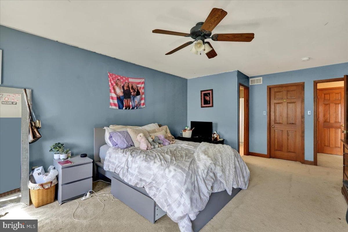 23 Laura Court photo 45