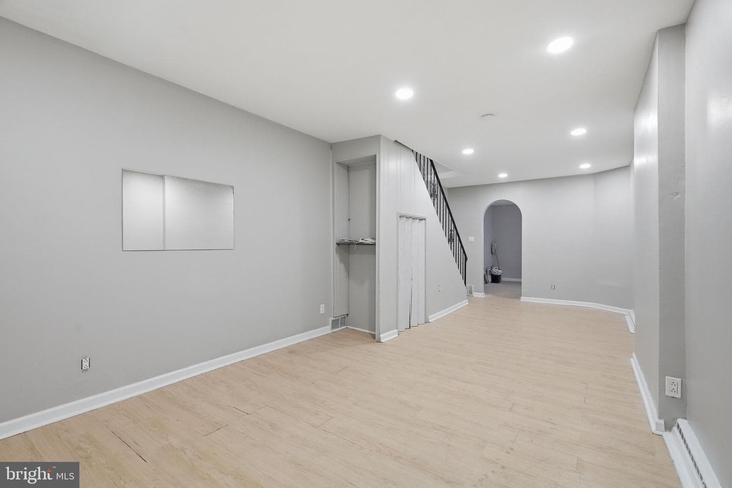 1043 Mulberry Street photo 11
