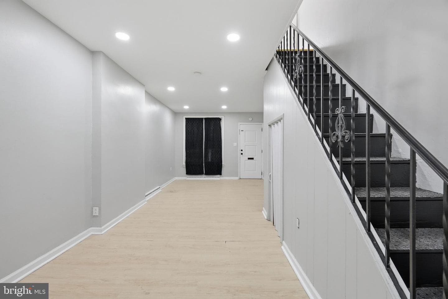 1043 Mulberry Street photo 13