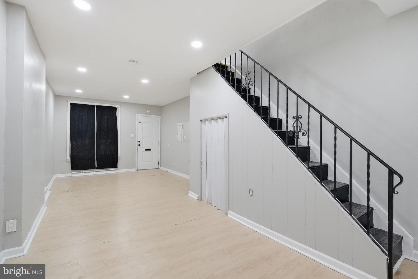 1043 Mulberry Street photo 14