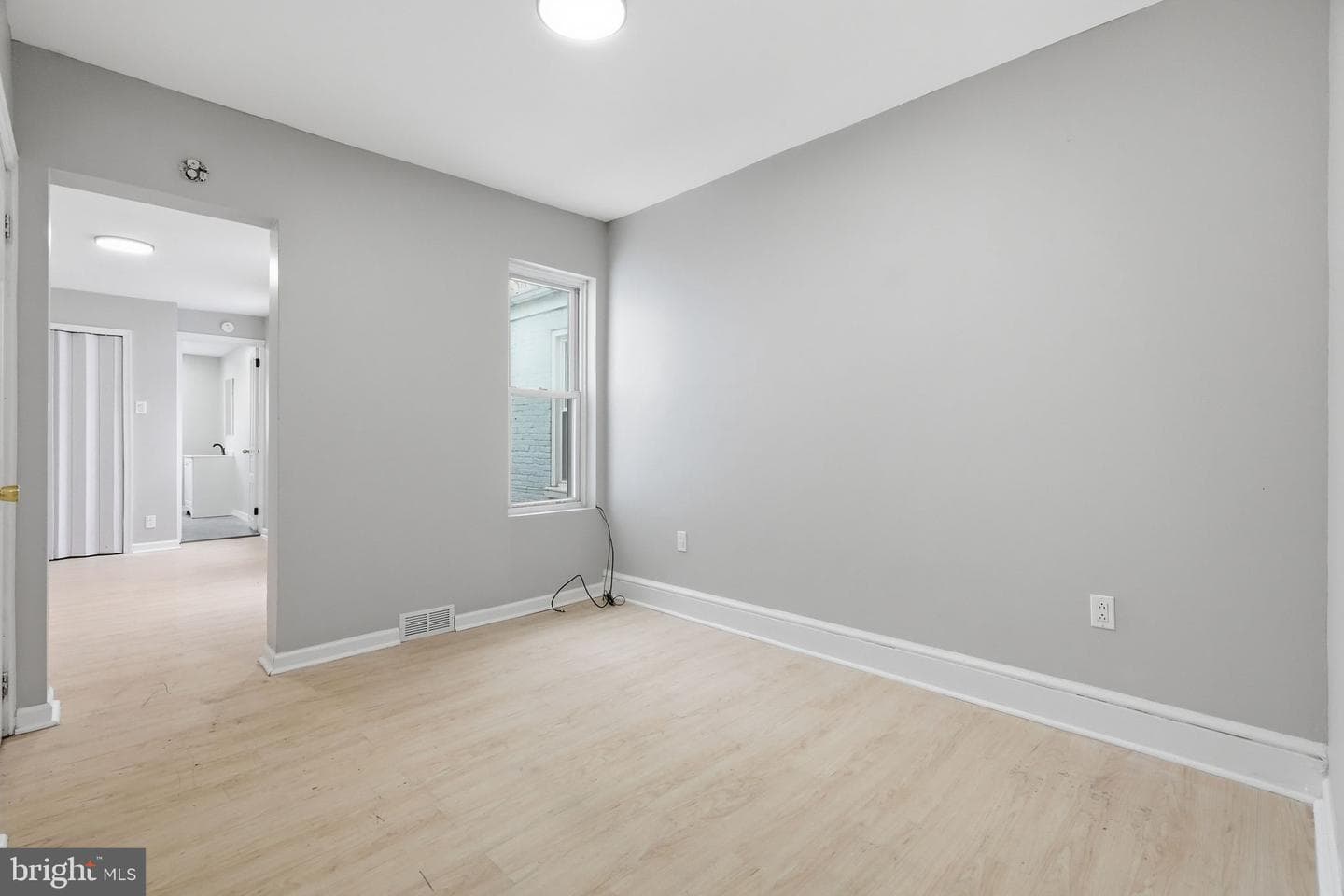 1043 Mulberry Street photo 23