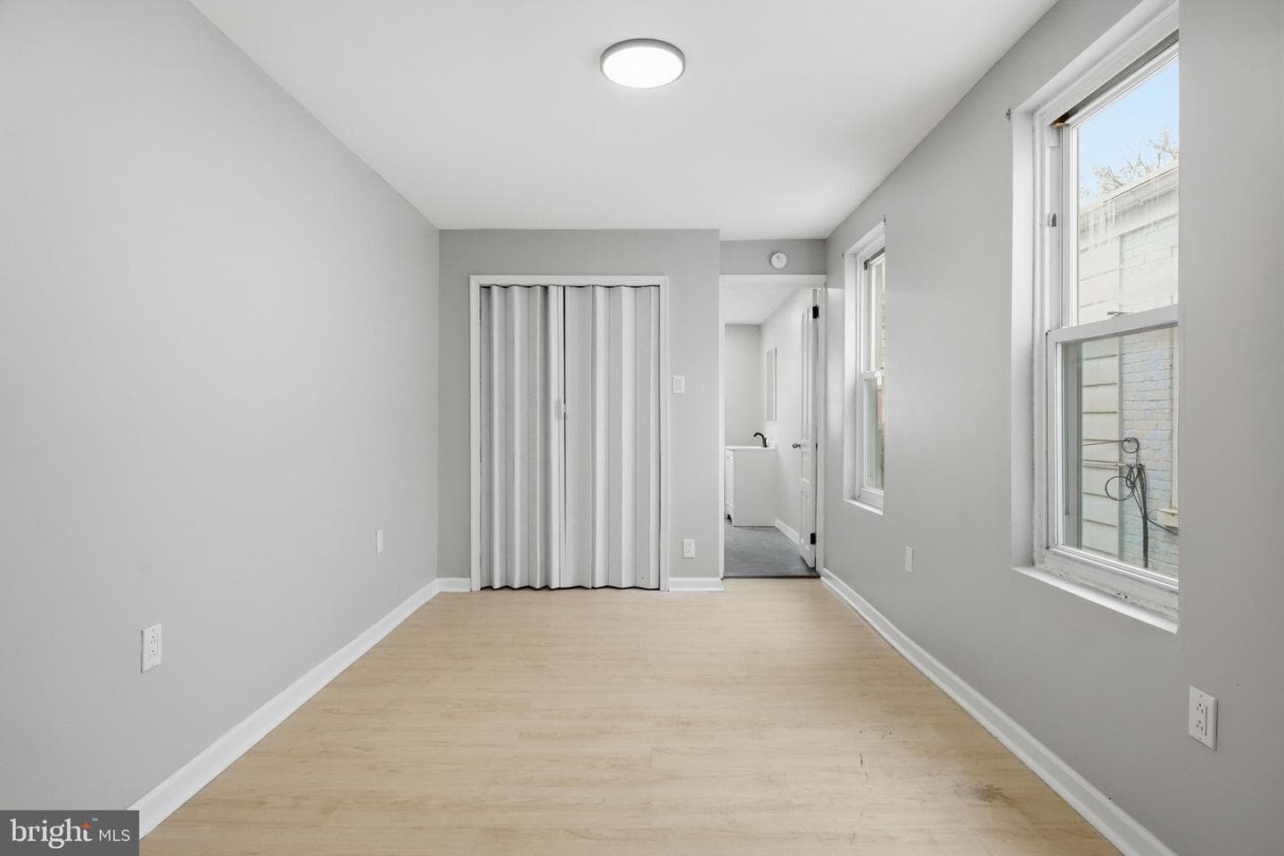 1043 Mulberry Street photo 26