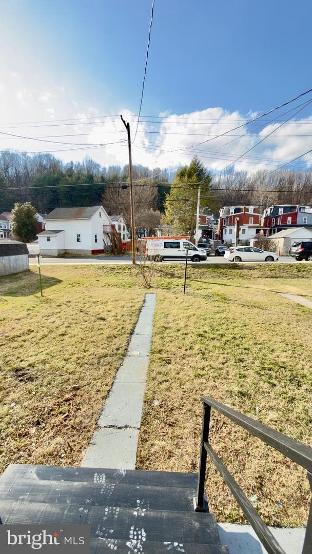 24 Marshall Avenue photo 38