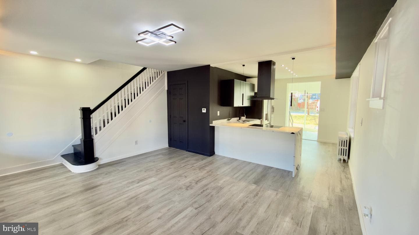24 Marshall Avenue photo 8
