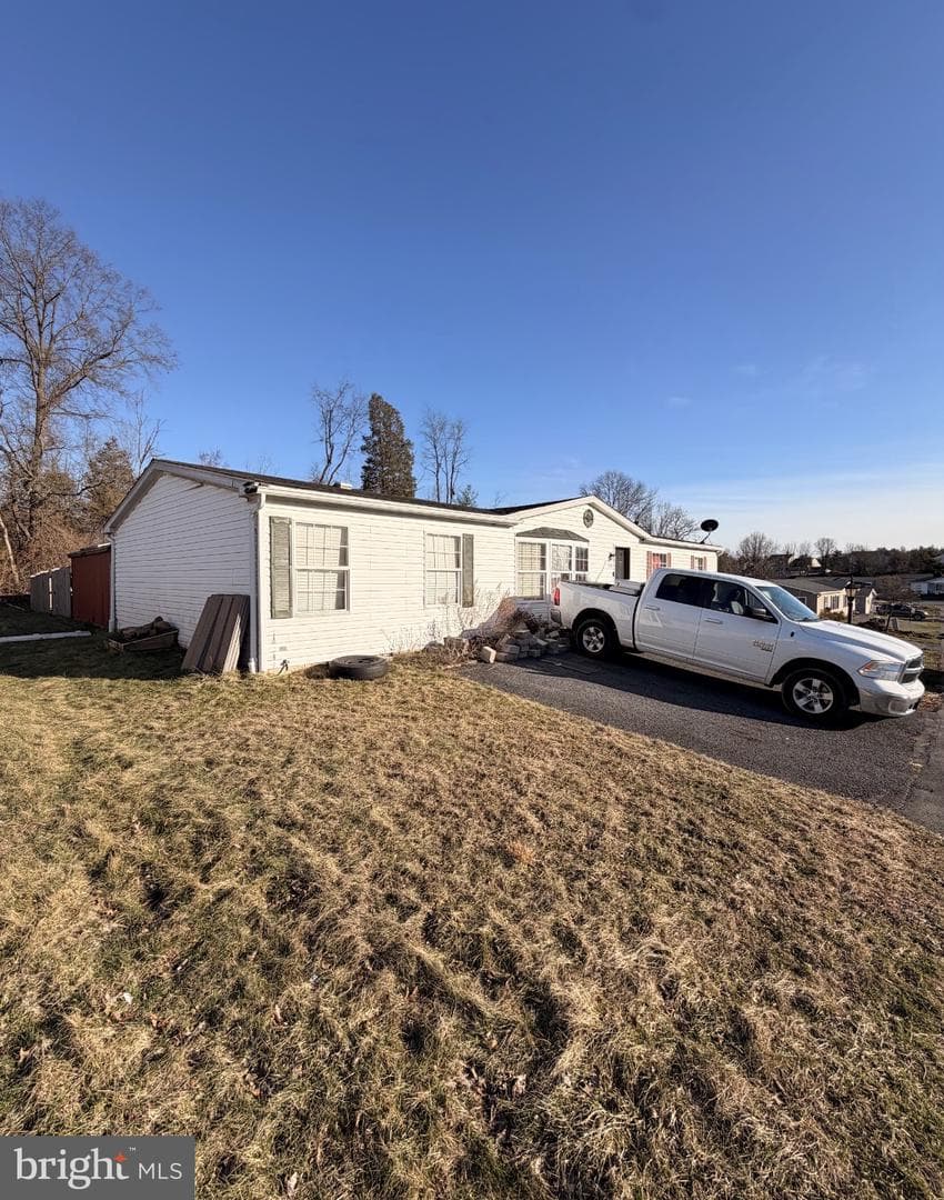 138 Heister Road photo 4